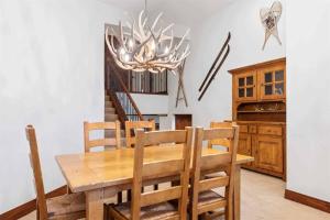 2 Bedroom Residence In The Heart Of Beaver Creek Village - Ski In, Ski Out