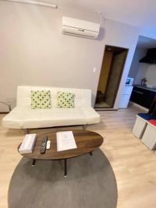 月The house located in Tsuruhashi Easy to accces