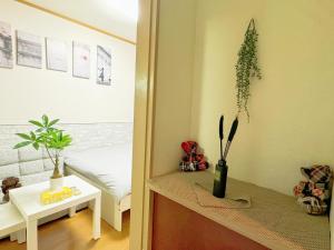 池袋電車2分最大4人 302