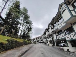 Highland Hideaway 1 Bedroom Apartment at Equatorial Hill Resort
