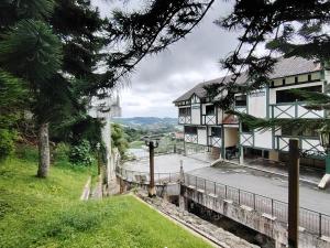 Highland Hideaway 1 Bedroom Apartment at Equatorial Hill Resort