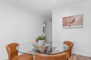 Shades Of Summer 50 Park Street