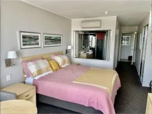 Spa Retreat - Evans Head