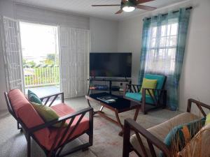 4 Baths, Special Offer! Groups, Family-12 mins to Holetown