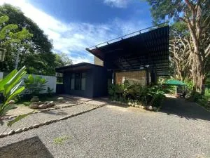 Fortuna Jungle & River Retreat - Private pool, River and Wifi in the forest - Secluded, peaceful, truly UNIQUE! A GEM! Book Now! - Tanque