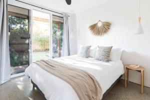 The Sunshine Bungalow Beautiful Noosa Home