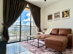 Next to BRT station near Sun-Med Sun-Uni & Lagoon - Kampong Penaga