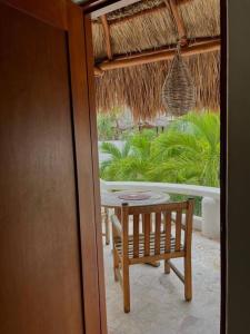 blue angel 22 a unos paso de la 5v y la playa