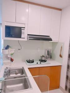 Near FV hospital,Cresent Mall,SECC