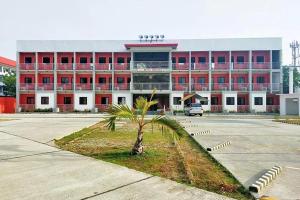 EC Hotel near Laoag Airport - Ubytování bez kategorie ve městě Laoag