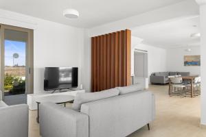 Serenity Waves Villa 4