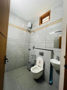 Jwel homes inn