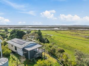 Cute Cottage with a View