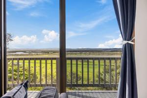 Cute Cottage with a View