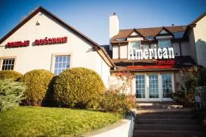 普洛斯卡美国之屋酒店 - Zamienie