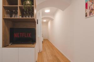 Stylish apartment in the center of Trieste - Central station - WIFI-Netflix
