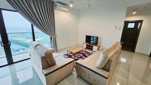 Brand New Home! TaksvitHome Trio Aeon GM Port Klang