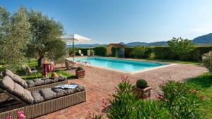 VILLA ALLODOLA 12, Emma Villas