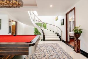 Kyerra 88-16 An exquisite mansion with eclectic interiors