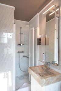 Hotels Hotel Sedrez : Chambre Double avec Salle de Bains Privative
