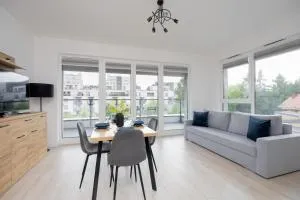 Bright & Modern Apartment with Balcony in Bemowo District by Noclegi Renters - Zielonki