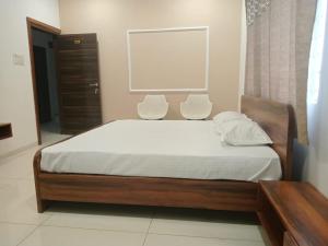 Vaatsaly homes Rooms