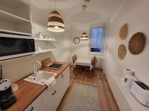 Kislakás a Béke téren - Esztergom