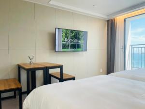 SurfResort INN-The City YangYang