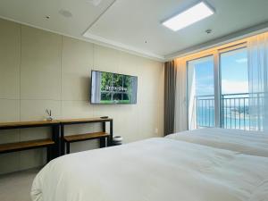 SurfResort INN-The City YangYang