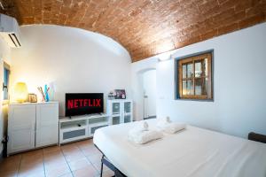 Central Station Apartment with Garden