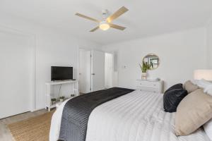 Seaview at the Bay - Wi-Fi - Oceanview - Near Beach - No Linen Included