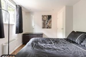 Beautiful flat in Morden near Wimbledon