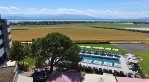 Apartment with Lake View room in Everness Hotel & Resort