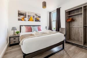 Cosy flat with free parking near London hotspots