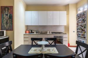 San Giovanni Huge Apartment