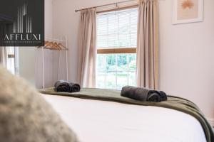 Ironbridge Riverside Hot Tub Retreat