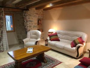 Maisons de vacances Gite de 12 personnes a molines : photos des chambres