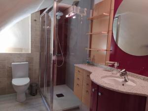 Maisons de vacances Gite de 12 personnes a molines : photos des chambres