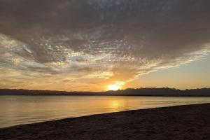 Elevated Sea View 2BR Standalone Free Beach & Pool in Somabay