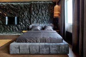 NEW APART Lesi Ukrainky Blvd and Olimpiyska and KRESHCHATYK and Manhattan City with parking