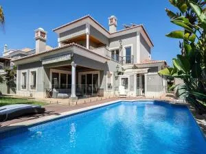 Villa Ada - Monte Negro