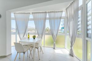 Rising Sun Apartments in complex Las Terrazas