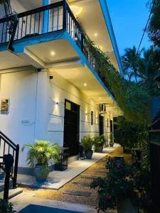 Ceylon Avenue - Belikolapagoda