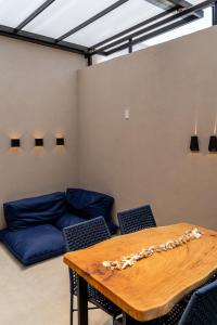 Duplex completíssimo a duas quadras da praia