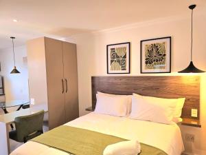 Hampton Collection Avenues - Cosy 2 Sleeper Studio Apartment