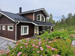 Upea huvila Taivalkoskella