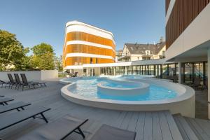 Nowoczesny i Elegancki Apartament A212 z Balkonem i Parkingiem by Noclegi Renters