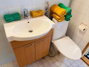 Kotimaailma Helsinki - Valoisa yksiö Tikkurilan kupeessa