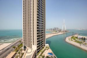 Blueground 5242 Tower sea view doorman pool DXB-867