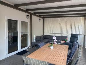 Villa Seaside Dream, cozy familly place, on the seaside, free parking, Camp Maslina, Drage